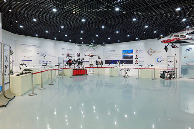 青岛无人机培训基地展厅.jpg 青岛无人机培训基地展厅.jpg