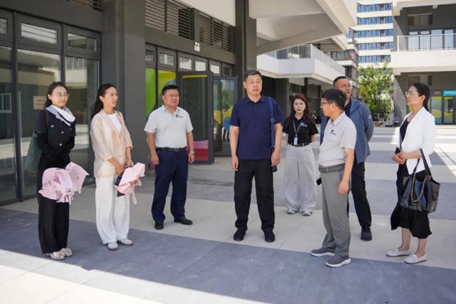 山东旅游职业学院莅临风向标航空考察并达成战略合作 (2).jpg 山东旅游职业学院莅临风向标航空考察并达成战略合作 (2).jpg
